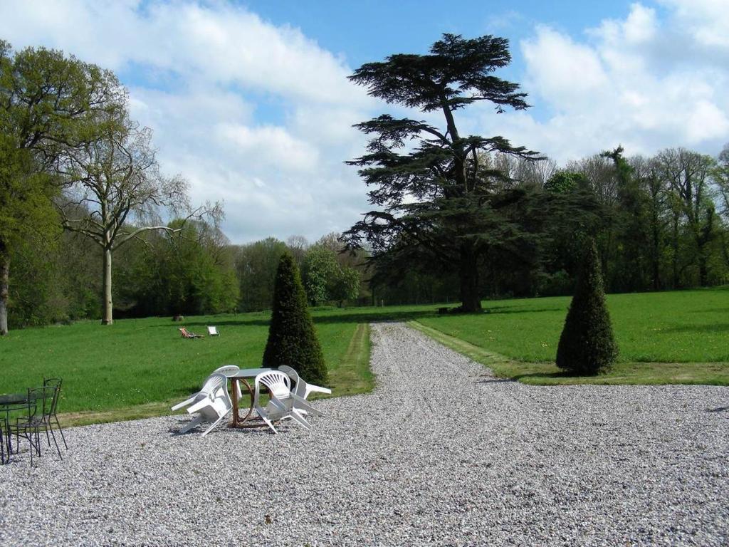 Château de Yaucourt Bussus Yaucourt-Bussus Quarto foto