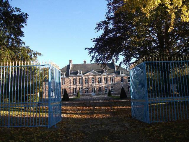 Château de Yaucourt Bussus Yaucourt-Bussus Exterior foto