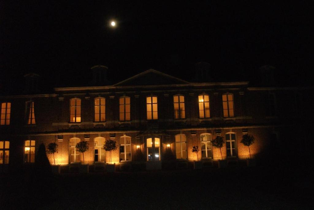 Château de Yaucourt Bussus Yaucourt-Bussus Exterior foto